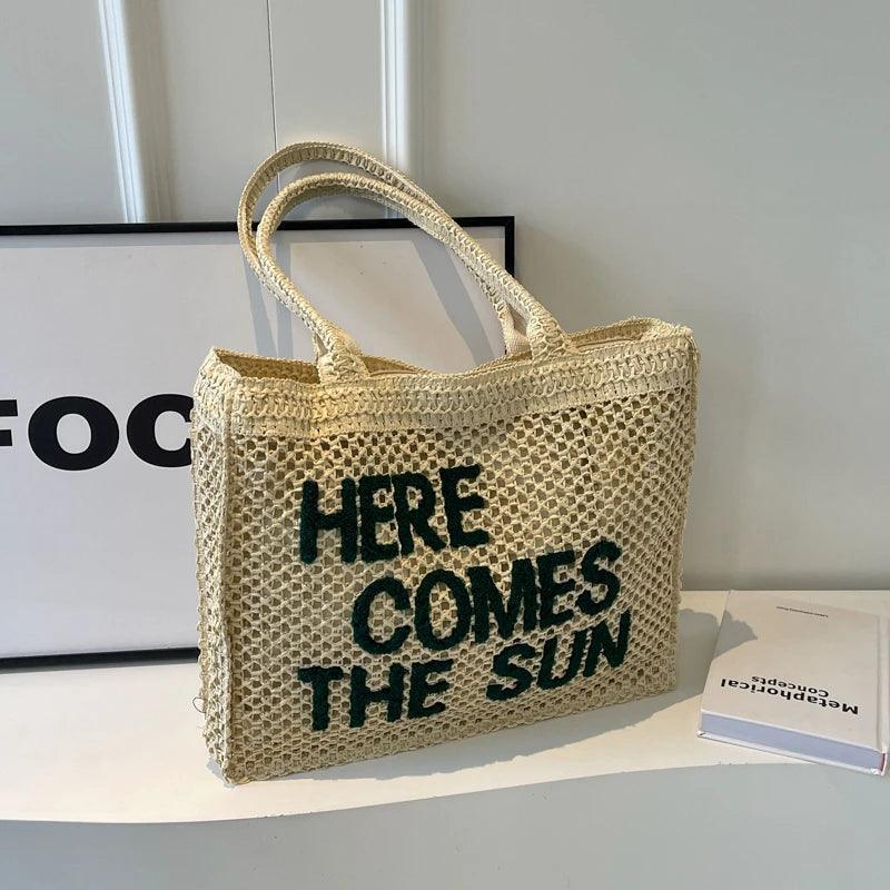 here comes the sun straw shoulder bag - basil boutique